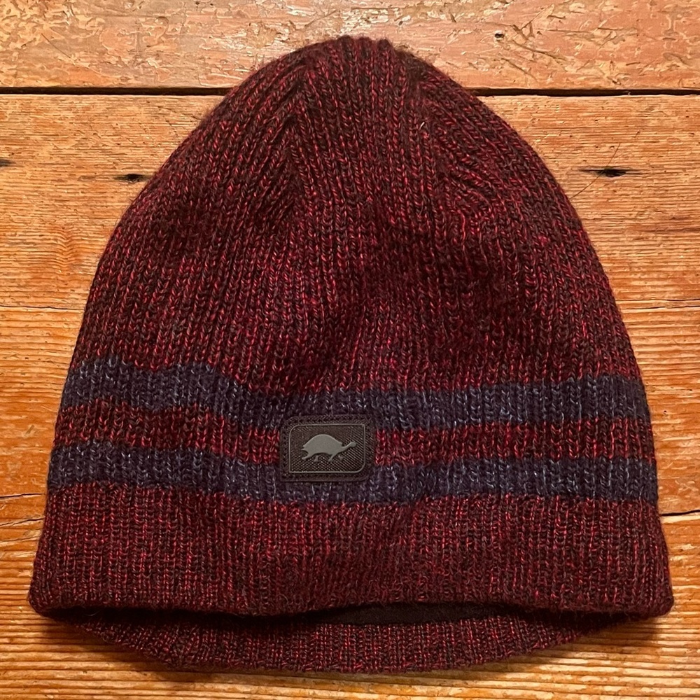 Turtlefur Women's Beanie Hat – Maroon/Navy Blue Knit – One Size Fits All